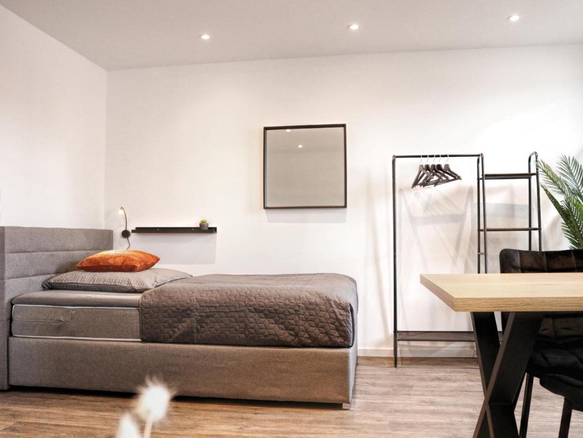 Lightplace • Groessere Gruppen • 4 Einzelzimmer • Boxspring • Smart Tv • Biergarten • Restaurant บราวน์ชไวก์ ภายนอก รูปภาพ