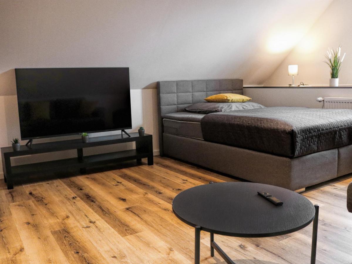 Lightplace • Groessere Gruppen • 4 Einzelzimmer • Boxspring • Smart Tv • Biergarten • Restaurant บราวน์ชไวก์ ภายนอก รูปภาพ