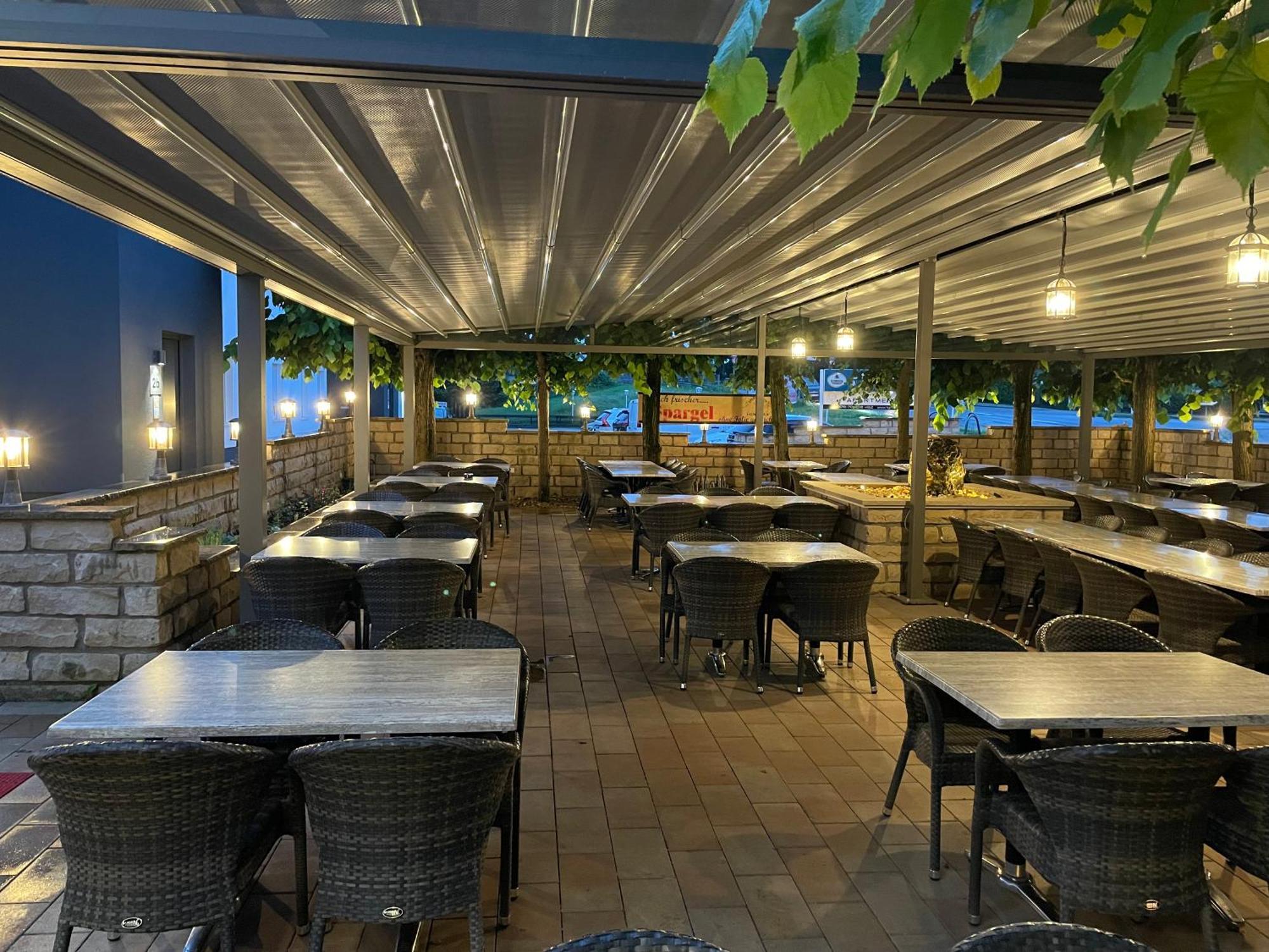 Lightplace • Groessere Gruppen • 4 Einzelzimmer • Boxspring • Smart Tv • Biergarten • Restaurant บราวน์ชไวก์ ภายนอก รูปภาพ